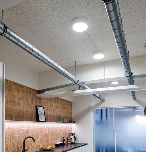 Lustre DELTALIGHT Diro SBL usine DELTALIGHT de l'Italie. Foto №6