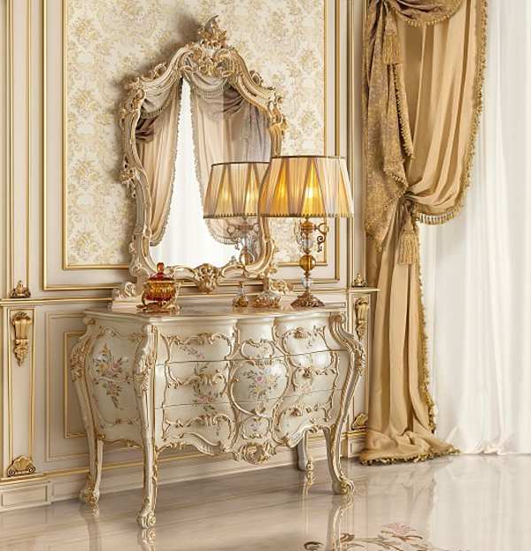 Chambre à coucher classique dans une finition claire avec peinture et dorure en tissu d'ameublement usine MODENESE GASTONE de l'Italie. Foto №4