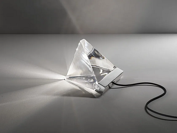 Lampe de table en cristal LED Tripla Fabbian usine Fabbian de l'Italie. Foto №1