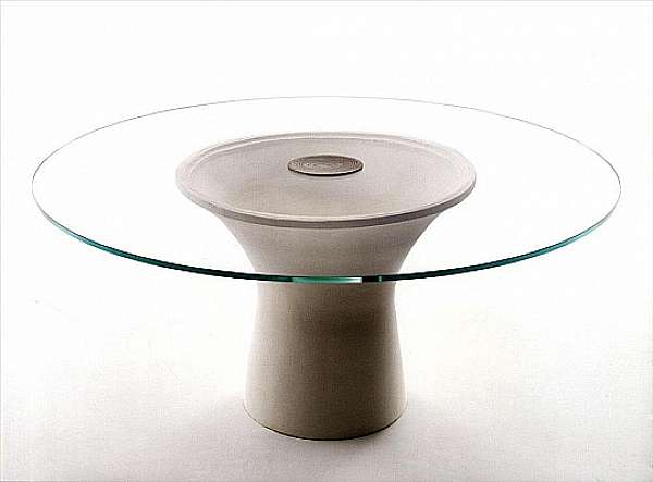 Table FLAI 13155 usine FLAI de l'Italie. Foto №1