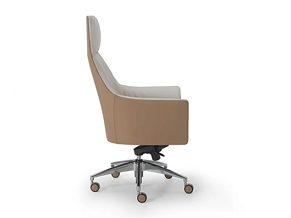 Chaise de direction en cuir à dossier haut Sella I 4 Mariani usine i 4 Mariani de l'Italie. Foto №6