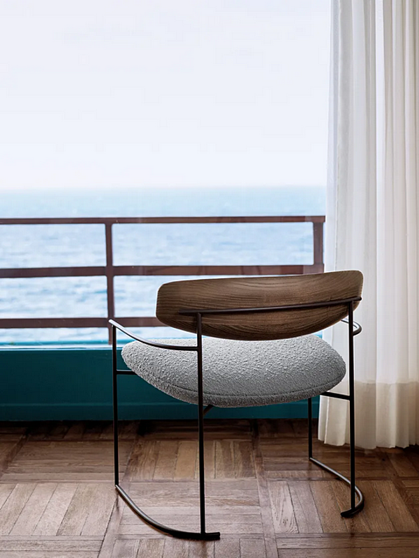 Fauteuil en métal avec accoudoirs et assise en tissu Potocco Keel 922 L 922/L usine POTOCCO de l'Italie. Foto №2