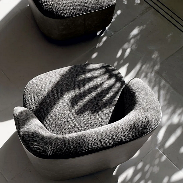 Fauteuil en tissu avec accoudoirs Pandi CORTEZARI 706 usine CORTE ZARI de l'Italie. Foto №7