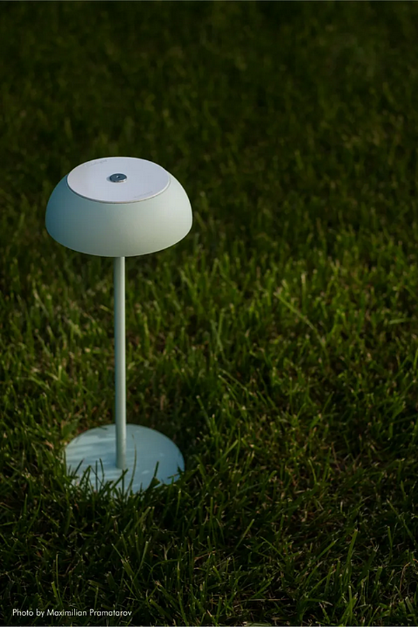 Lampe de table portable multifonctionnelle en matériau AXOLIGHT collection FLOAT usine Axolight de l'Italie. Foto №15