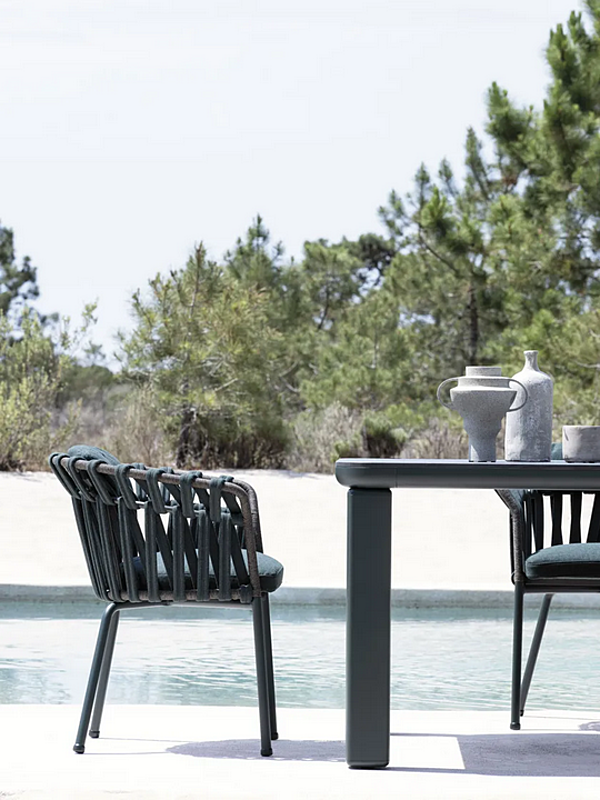 Table de jardin en aluminium avec plateau en céramique ou HPL sur mesure VARASCHIN usine VARASCHIN de l'Italie. Foto №7